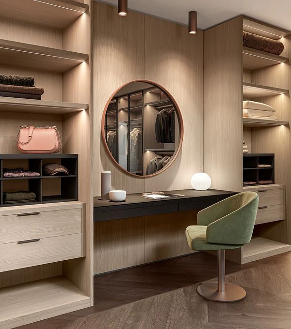 Angolo trucco con specchio rotondo