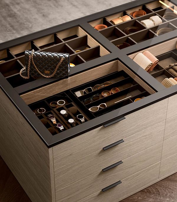 Cassetti con divisori per orologi e occhiali