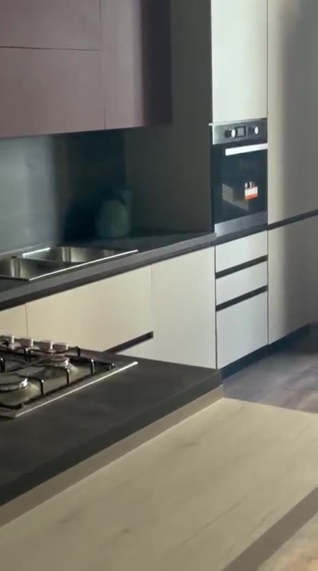 Una cucina esposta nello showroom Mobilia Arredamenti